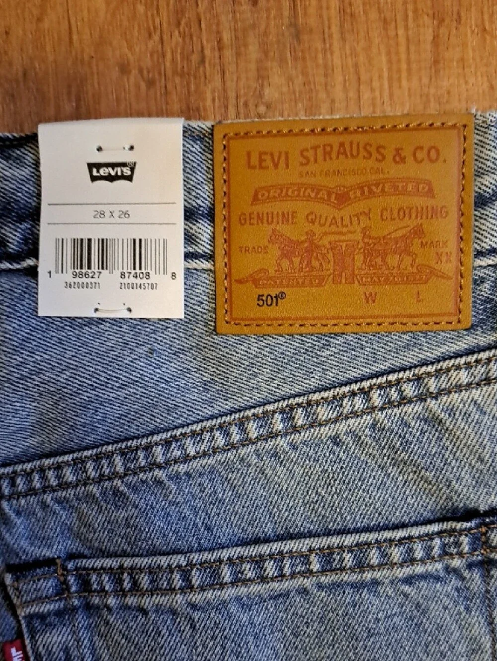 Levi's Selvedge 501 Crop Womens Jeans Size 28 NWT - Picture 8 of 10